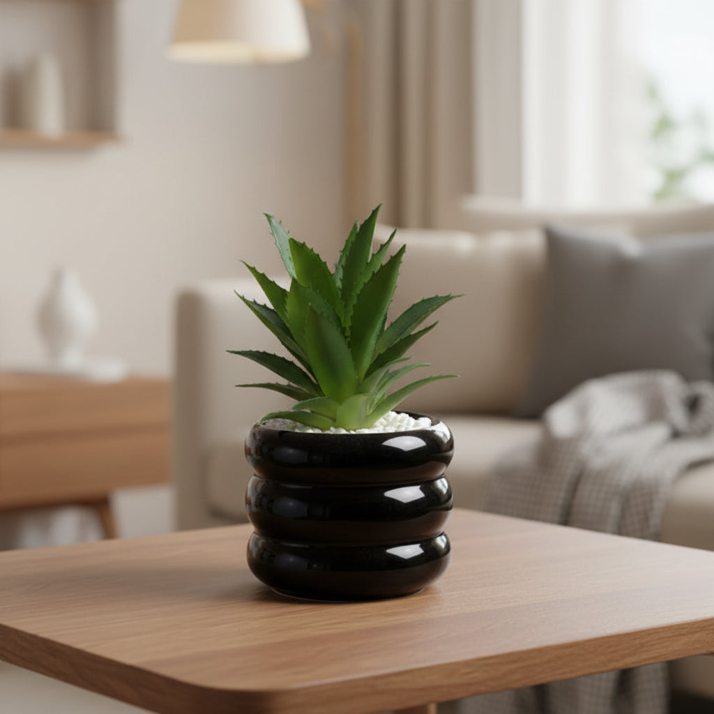 Lined Plant Pot